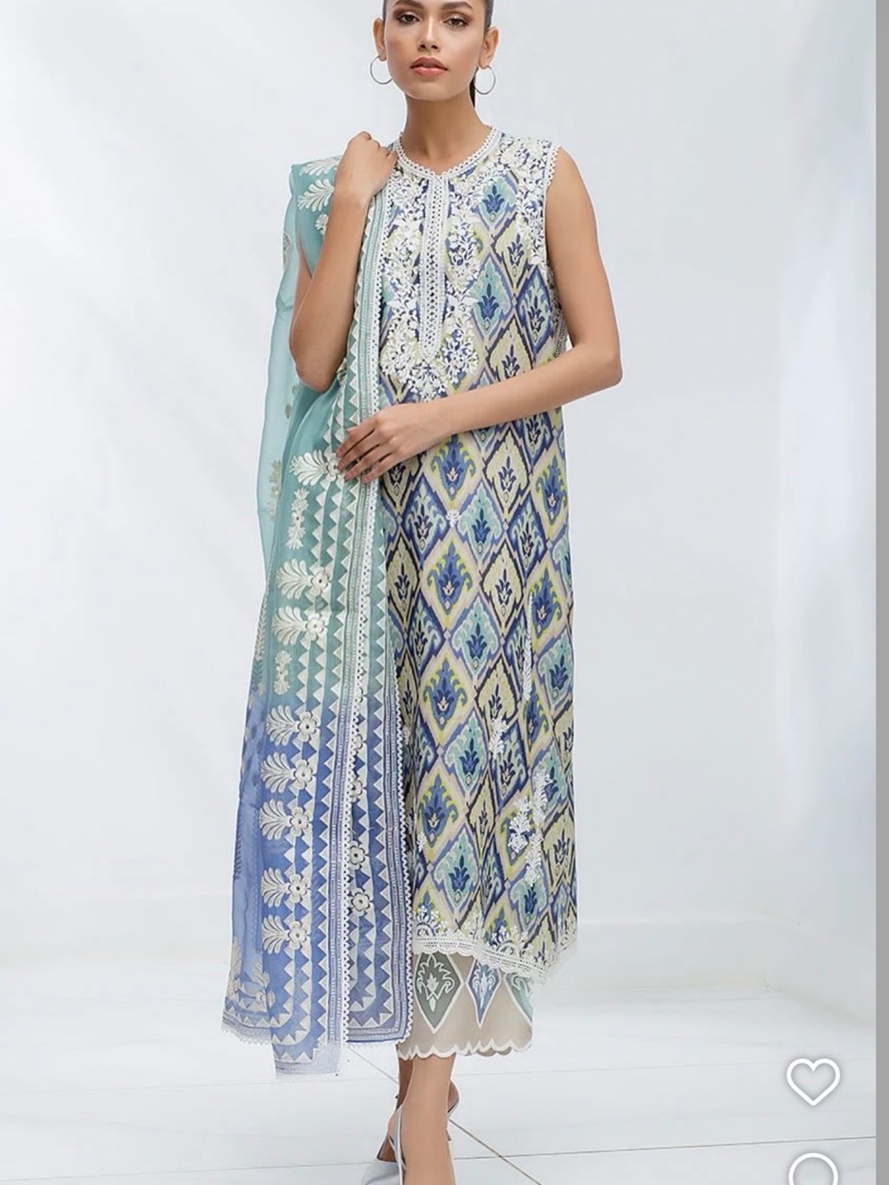 Sania Maskatiya pure raw silk shirt and organza duppatta with full sleeves